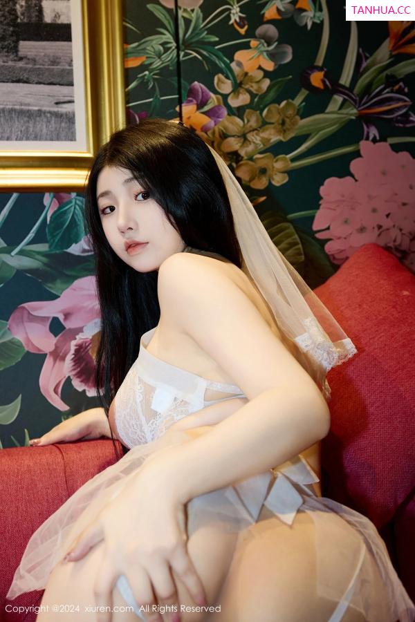  [XiuRen]高清写真图 2024.03.28 No.8308 陈小花 丝袜美臀第40张图片